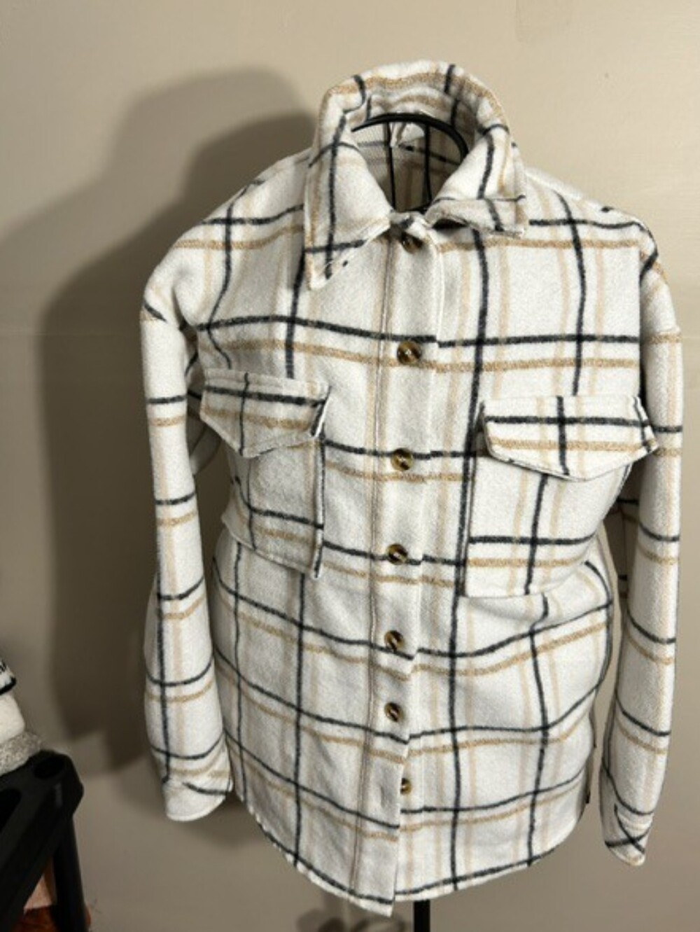 BKE Shaket thick coat jacket shirt womens size extra small plaid